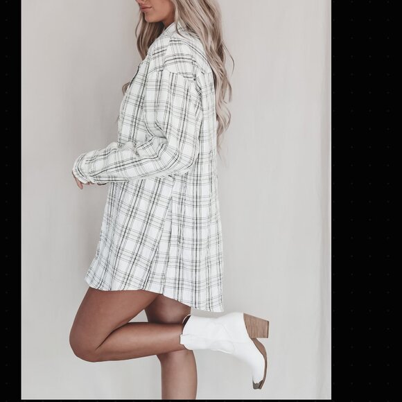 AMAZING LACE Shirt Romper Ivory Plaid Oversized Button Up Romper - Picture 2 of 5
